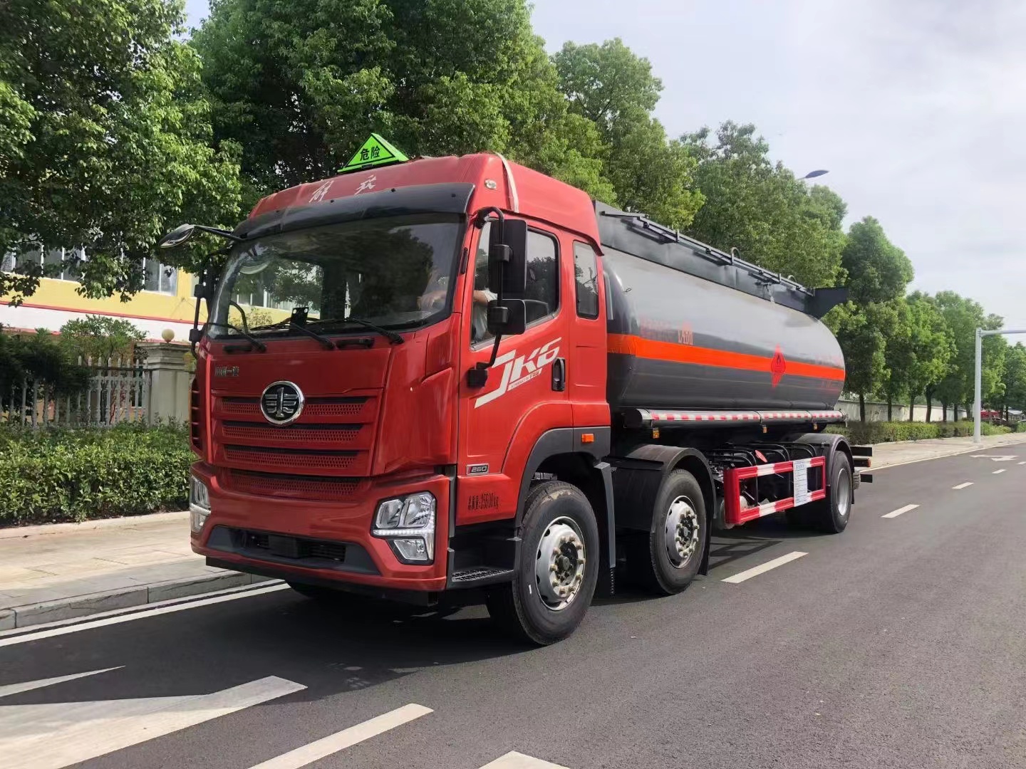 ���JK6С���S��ȼҺ�w��ʽ�\ݔ܇